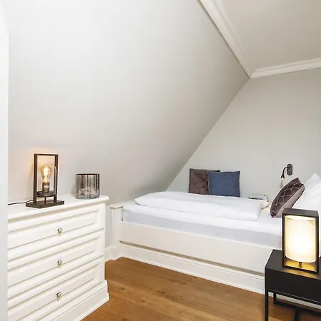 Hansenhoog 4 Von & Mehr *